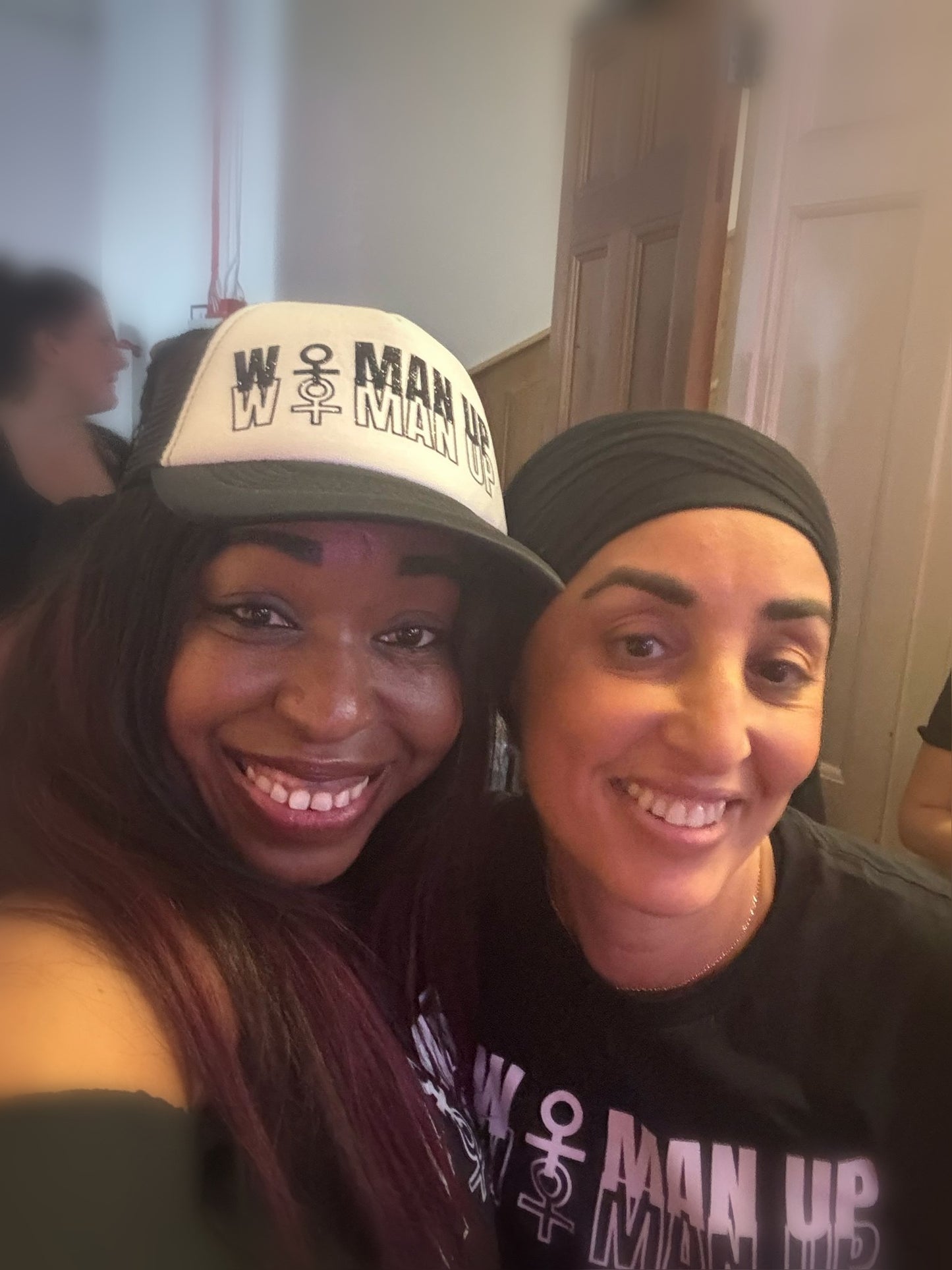 GLITTER Black and White Mesh Panel Cap