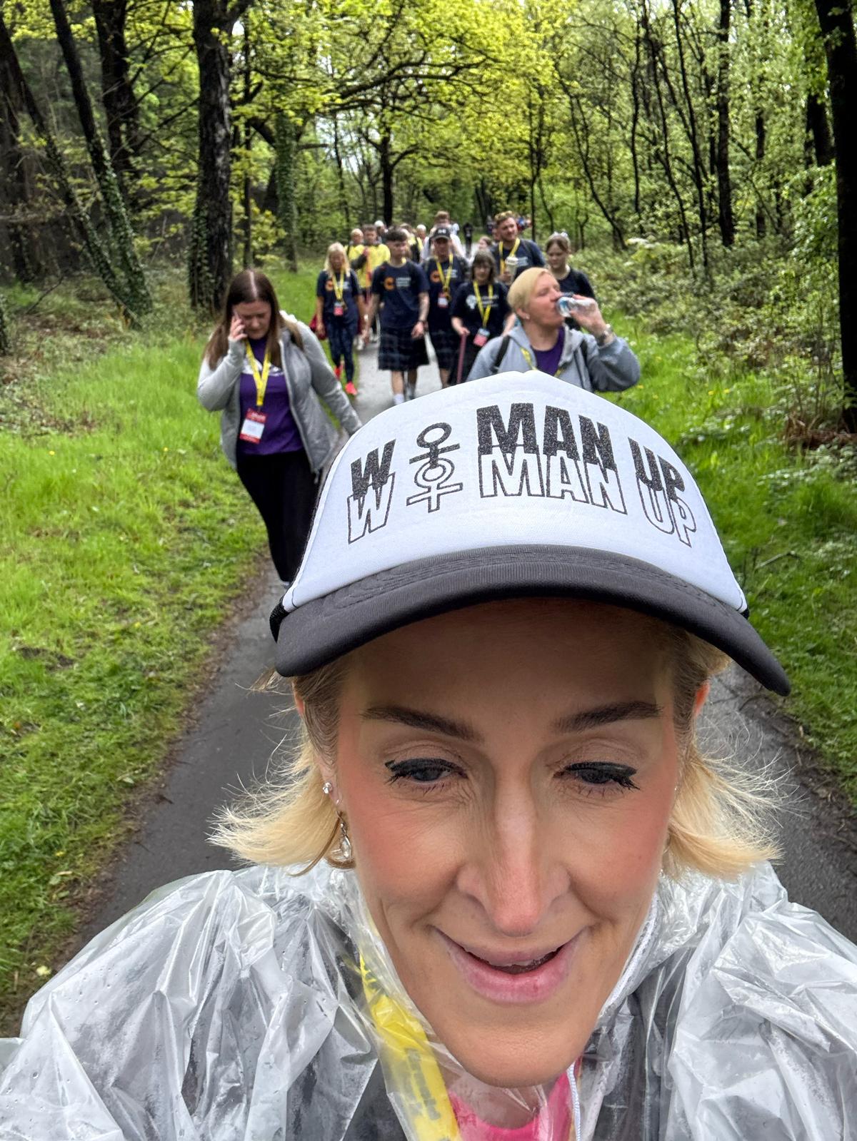 GLITTER Black and White Mesh Panel Cap